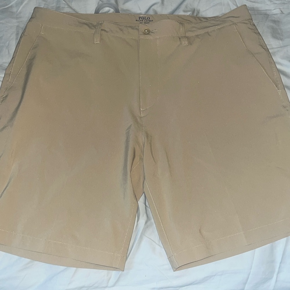 Polo short never worn 36